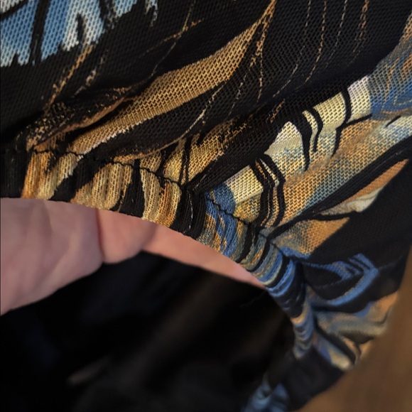 Elegant Blue and Gold Feather Print Med Blouse S391 - Picture 4 of 10